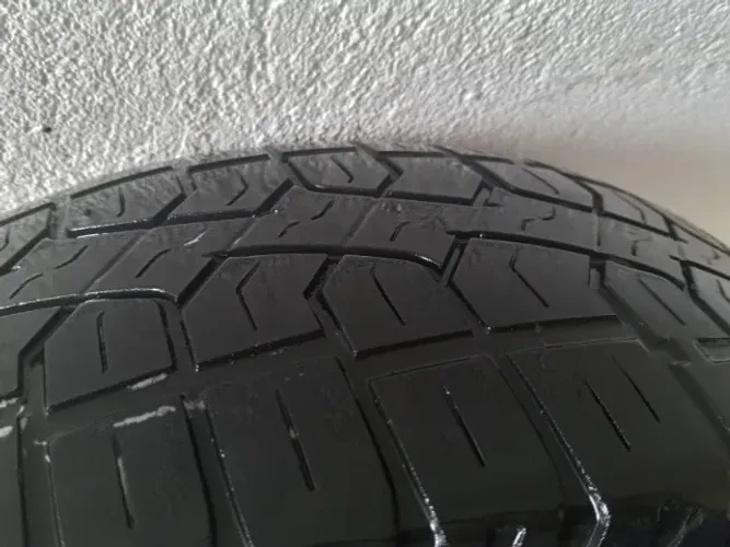 Pneu Pirelli super novo