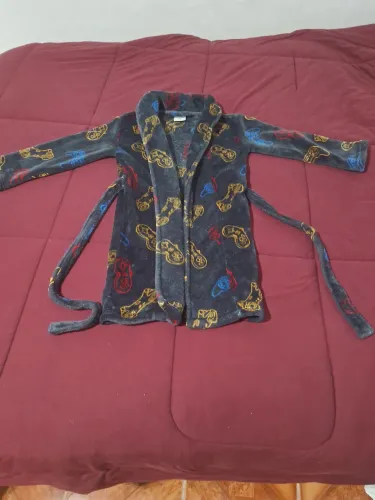 Vendo roupão infantil em fleece com poquissimo uso - veste crianças até 119 cm