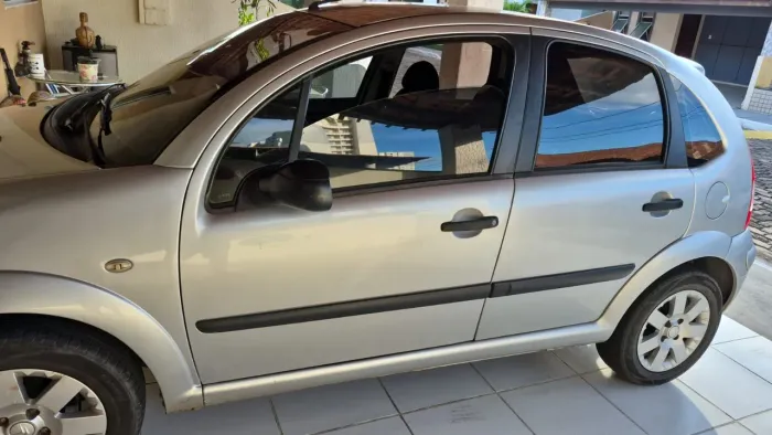 Citroen C3 GLX 1.4/ GLX Sonora 1.4 Flex 8V 5P 2012