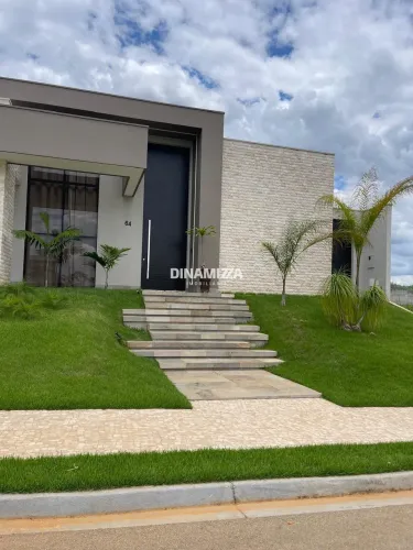 Casa disponível a venda no condomínio Vila Vita em Patricínio-MG