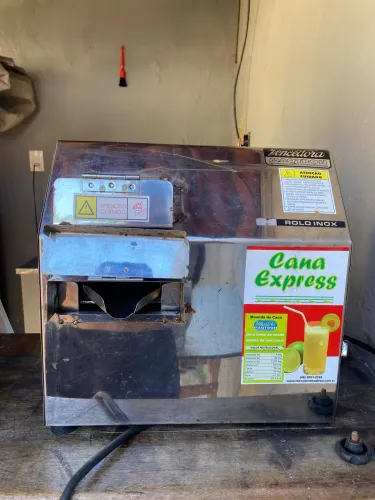 Vendo máquina de caldo de cana
