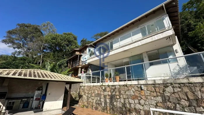 Casa 3 suites Morro das Pedras