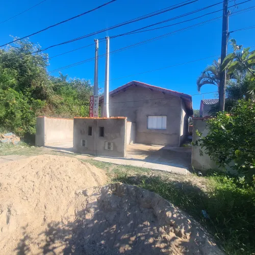 Casa nova á 200 mts da praia/aceita troca carro