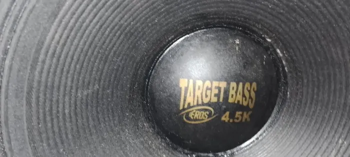 Par de alto falantes Eros 18 polegadas 4.5k 2250 RMS.