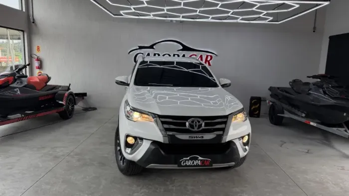 Toyota Hilux SW4 SRV 4X2 2.7 Flex 16V Aut. 2019