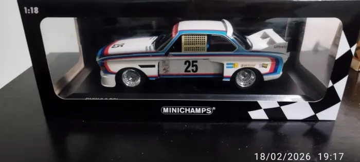 Miniatura BMW Heritage racing collection escala 1/18