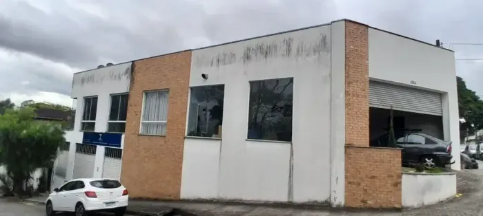 Ponto Comercial e 3 banheiros para Alugar, 180 m² por R$ 3.500/Mês