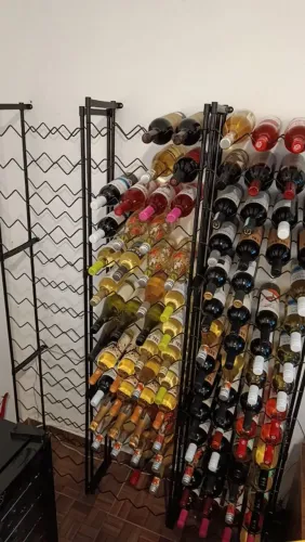 Mini adega aramado para 180 garrafas