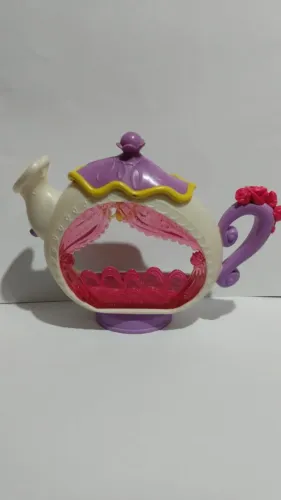 Brinquedo Disney Princess Little Kingdom A bela e a fera cenário.