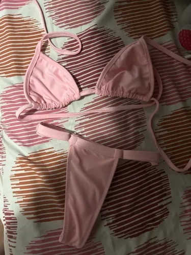 Biquíni à venda!