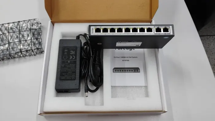 Switch Foredge AI1010G - 10 Portas Gigabit (8 Portas PoE + 2 Uplink)