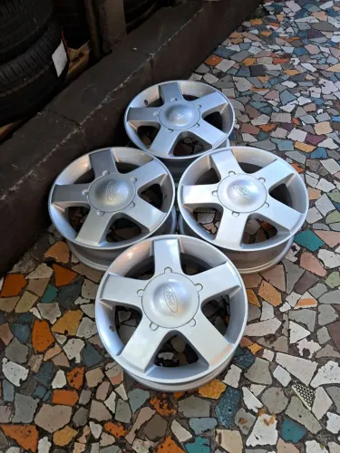 Jogo de rodas de liga leve aro 14/4 furos originais Ford Ka Fiesta e outros 