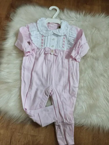 Roupa de bebê novas