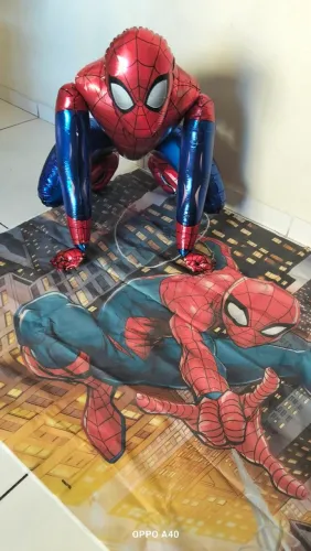 Fundo para aniversário mais homem aranha inflável grande