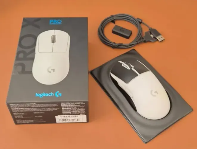 Mouse Gamer Sem Fio Logitech G PRO X SUPERLIGHT