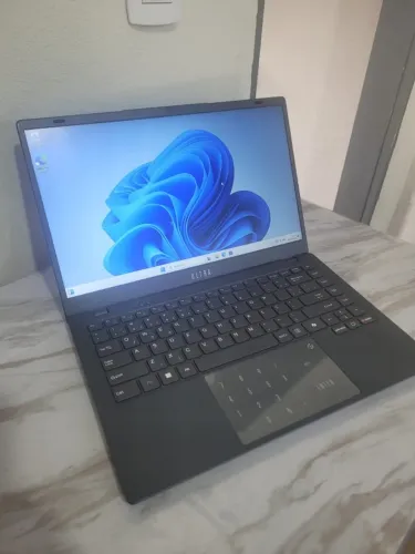 Notebook ultra slim pentiun 4gb ssd 120gb tela 13 windows 11 e office mostruario