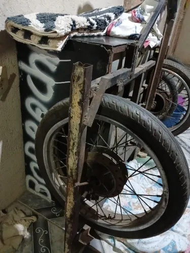 Vende-se carroça