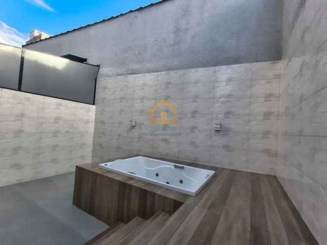 SOBRADO À VENDA 3 dormitórios, sendo 2 suítes 123 m² no bairro Boqueirão - Santos/SP