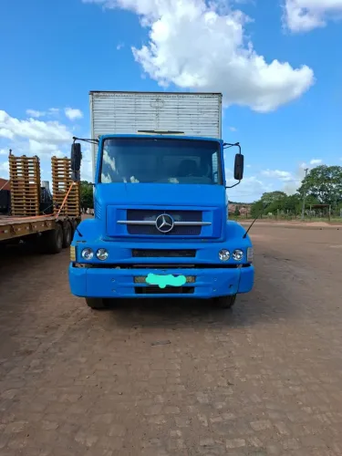 Mercerdes 1620 Trucado Baú 8,5m