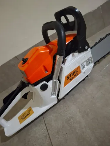Motosserra nova com todos acessórios