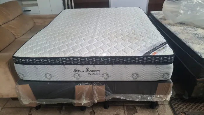 CAMA BOX QUEEN ORTOBOM PETRUS PREMIUM SEMI-NOVA