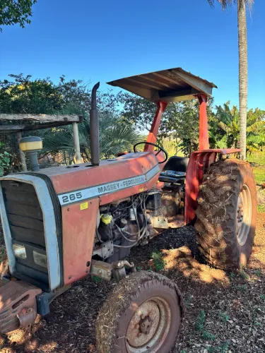 Trator Massey Fergusson 266