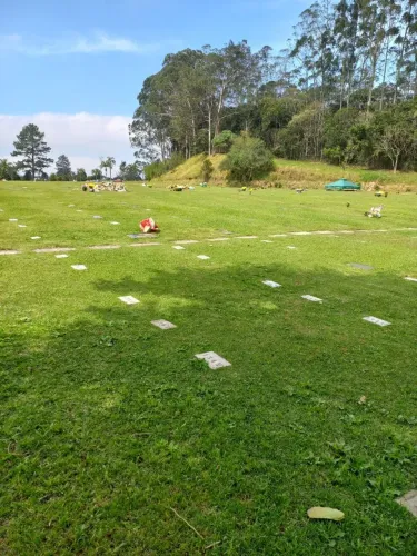 Jazigo Perpétuo, cemitério parque dos Girassois em Parelheiros