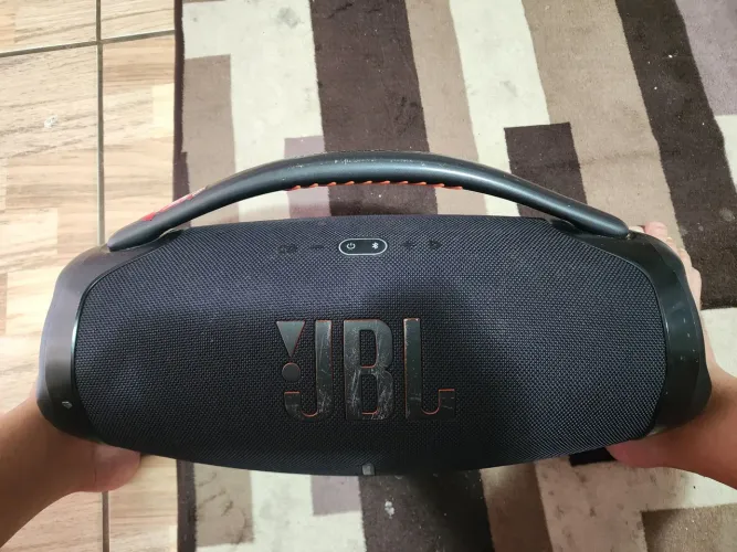 Bom Box 3
