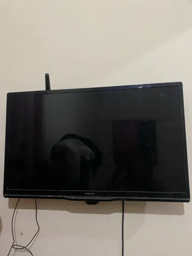 TV 32 POLEGADAS( Não é smart)
