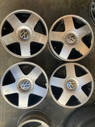 Rodas aro 15 originais vw 5 furos 5x100 barato