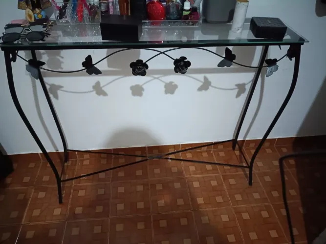 Aparador mais mesinha de apoio