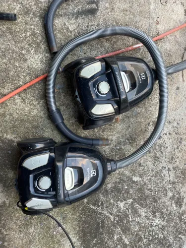 Aspirador de pó Electrolux easybox 1600w 