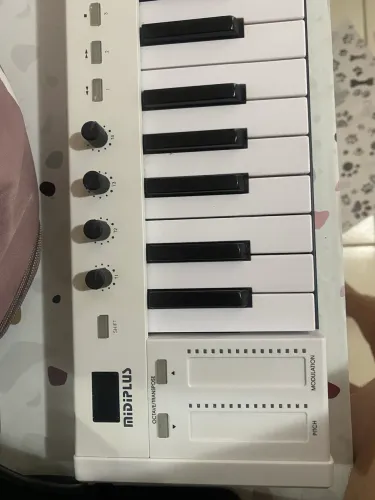 Vendo teclado controlador midi Amw X4 mini