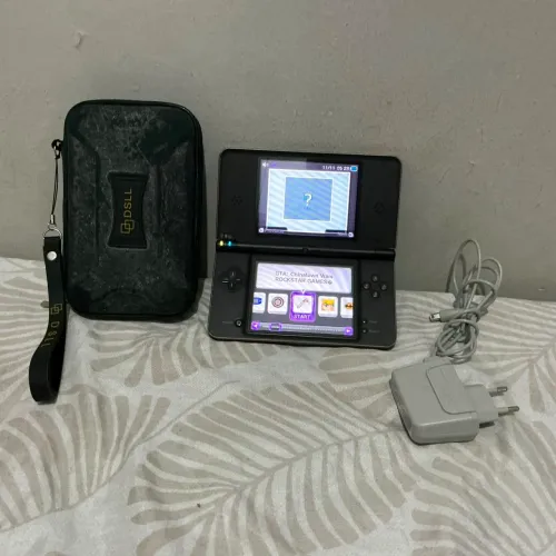 Nintendo DSi XL Desbloqueado (Funcionando Perfeitamente)