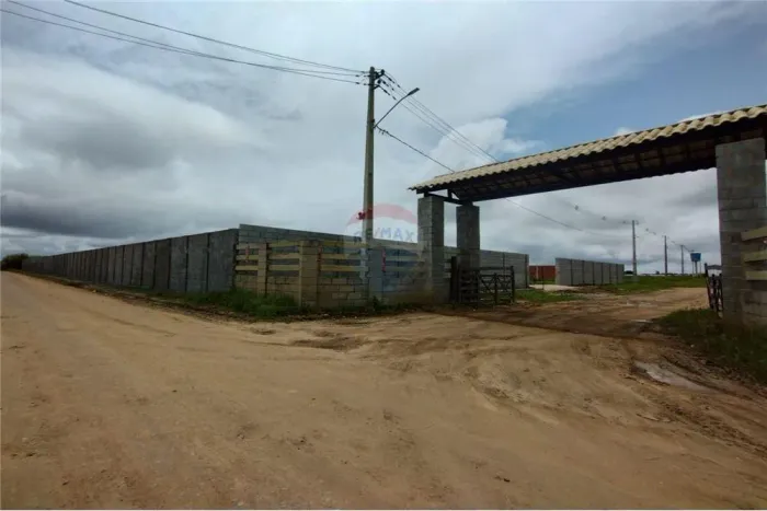 Terreno à venda entre Satuba e Pilar com 2300m2, a 200m da BR 316.