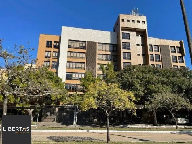 Sala comercial MOBILIADA com 42m² no bairro Praia de Belas PARA ALUGAR