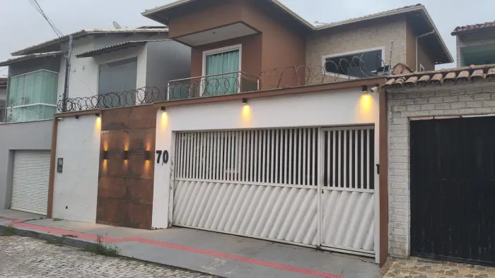 Casa Duplex 4 Quartos com Suíte e Lazer Completo em Morada de Laranjeiras