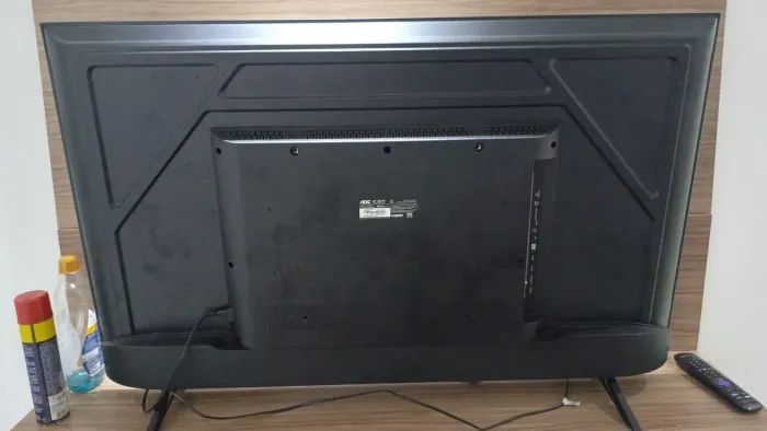 vendo tv pra retirada de peças