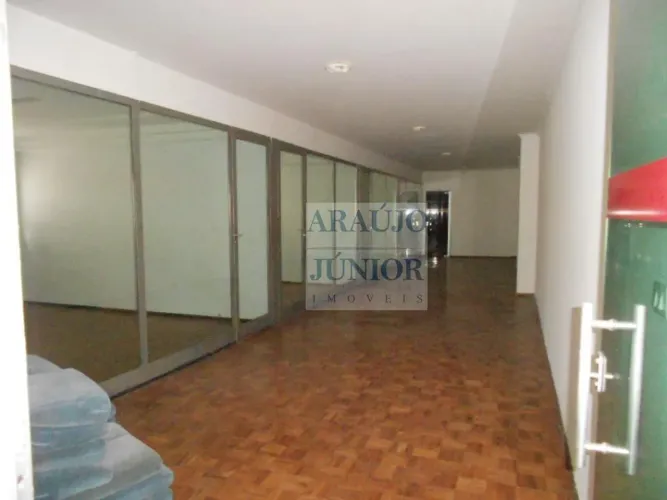 SALA COMERCIAL EM SOBRELOJA PARA ALUGAR