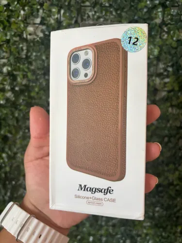 Case MagSafe Premium - iPhone 15 e 12?