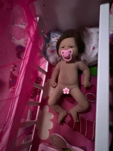 Bebê reborne original completa chupeta escova mamadeira berço mosquiteiro