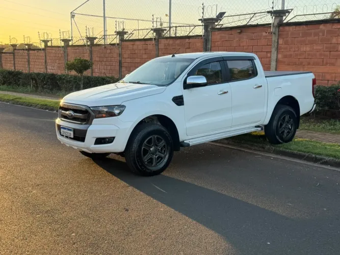 Ford Ranger XLS 2.5 16V 4X2 CD Flex 2017