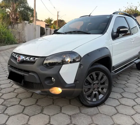 Fiat Strada Adventure1.8/ 1.8 Locker Flex CD 2018