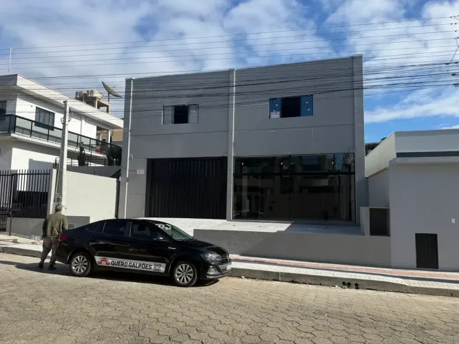 Galpões de 250 m2 Camboriú sc Bairro Monte Alegre