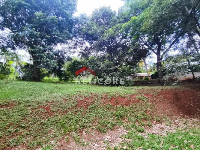 Lote em condomínio em Rua das Goiabeiras - Condomínio Porto Atibaia - Atibaia/SP