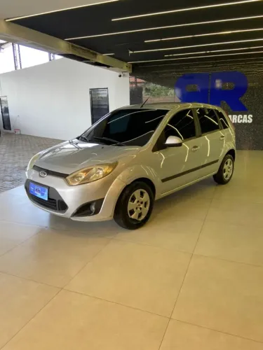 Ford Fiesta SE 1.6 8V Flex 5P 2014