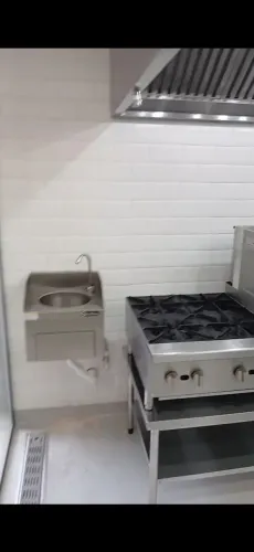 Acessórias para montagem , alinhamento,organização,instalação,cozinha industrial showroom