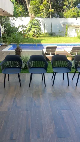 Poltronas Plásticas 150kg