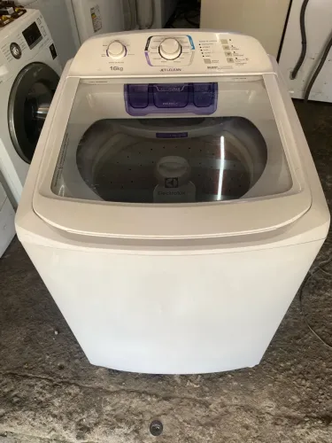 Máquina Electrolux 16kg
