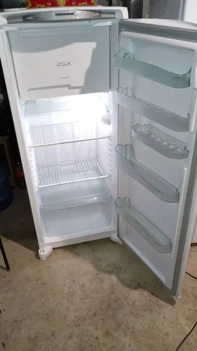ÓTIMA GELADEIRA CONSULFROST FREE 320LTRS FUNCIONANDO PERFEITAMENTE